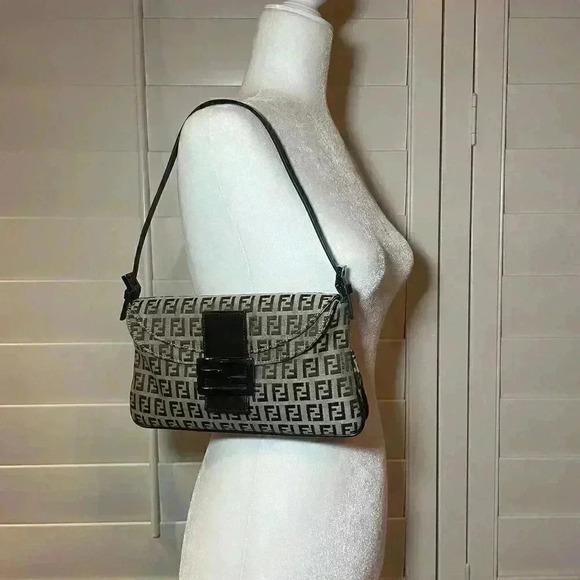 FENDI Zucchino Monogram Double Flap Baguette Shoulder Bag Brown FF Vintage Y2K - Picture 3 of 16
